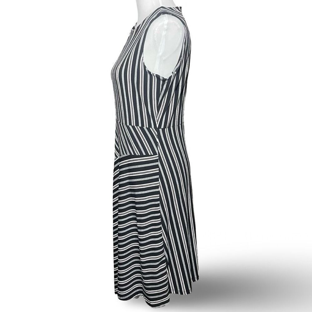 BANANA REPUBLIC Black & White Striped Dress, Asymmetrical Hem, Size SP - Picture 5 of 7